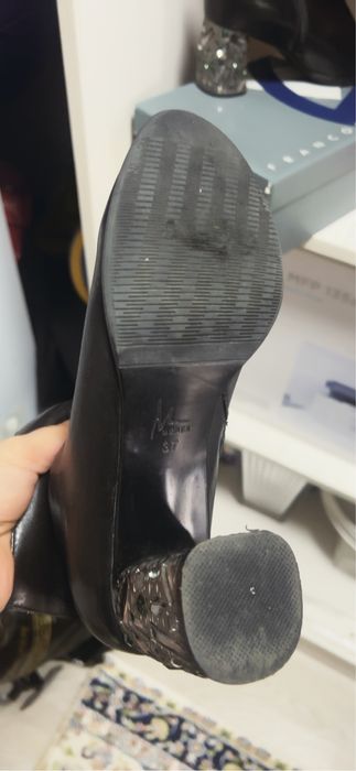 Продам кожанные ботильоны