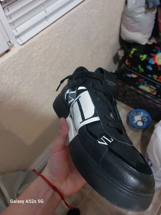 Продавам Valentino обувки. Нови!