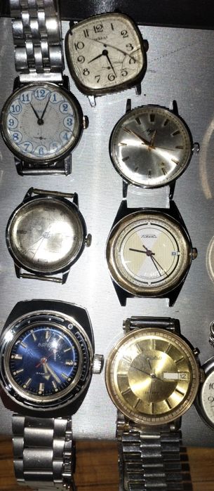 Часы коллекция продам