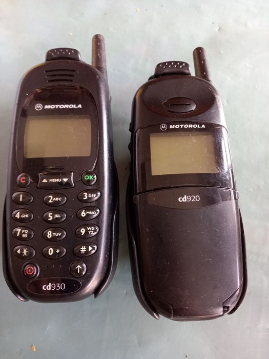 Vand/schimb lot 50 telefoane Nokia, Samsung,Motorola, BlackBerry