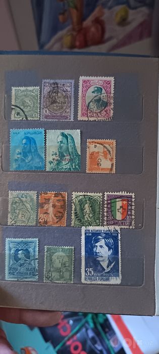 Коллекция почтовых марок, начиная с выпущенной в 1927 году
