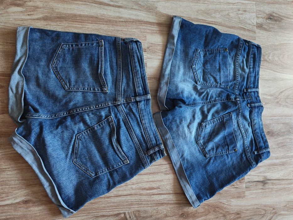 Set 2 perechu pantaloni scurți
