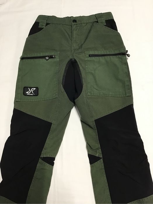 Pantaloni Revolution Race