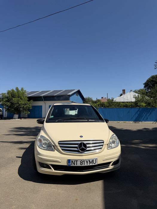 MERCEDES-BENZ B-Class
