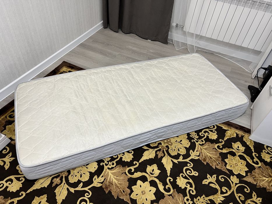 Спальный матрас для кровати