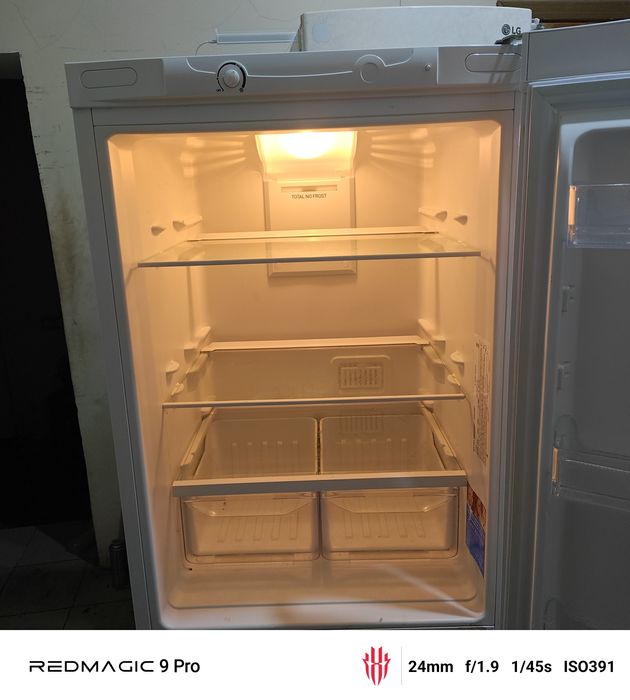 Индезит холодильник продам