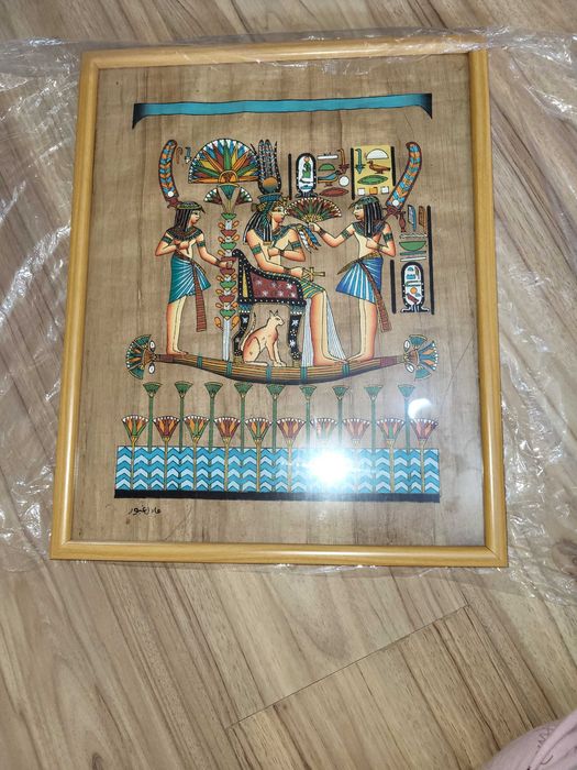 Tablouri si statuete