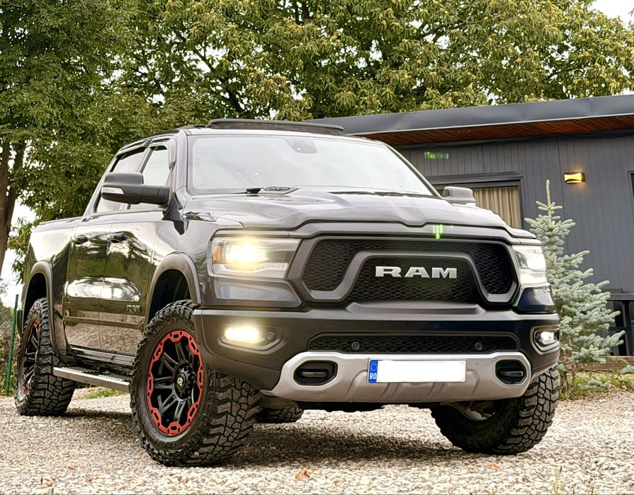 Dodge Ram 5.7 Hemi REBEL an 2019  FULL 95.000 km Autoutilitara  impozit 800 ron Panoramic Impecabila