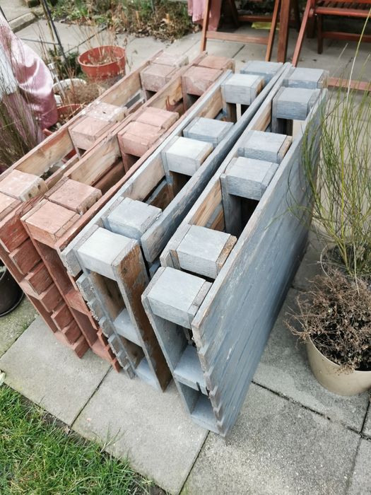 Paleti lemn  69x86 cm 8 buc