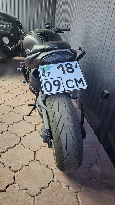 Мотоцикл triumph speed triple