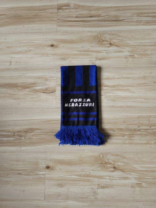 Шал на F.C. Inter (Forza Nerazzuri)