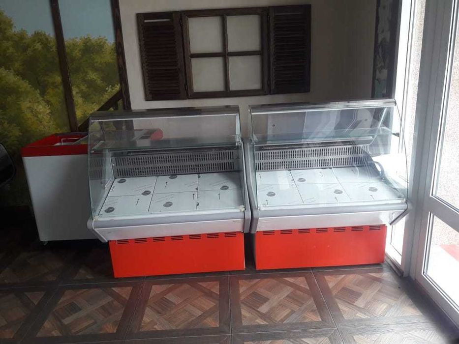 Продам холодильные витрины