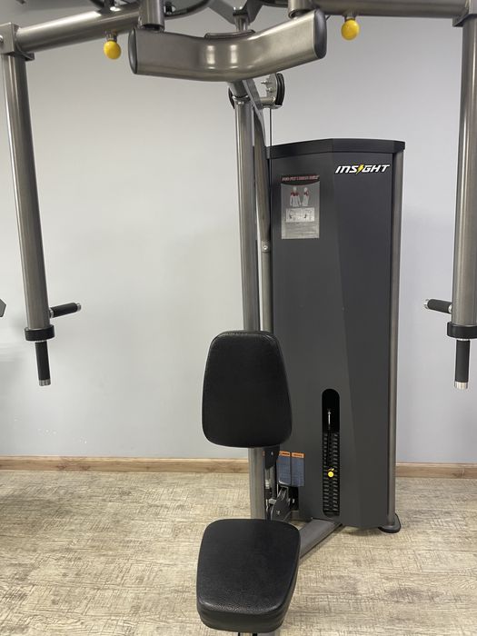 ренажёр Insight Pec Fly / Rear Delt (баттерфляй)