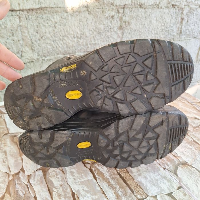 Bocanci de lucru cu bombeu Solld Gear talpa vibram nr 43