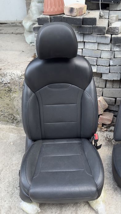 Сиденья от грандеура