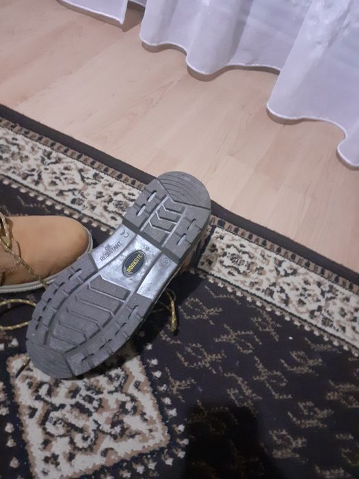 Ghete de sezon piele