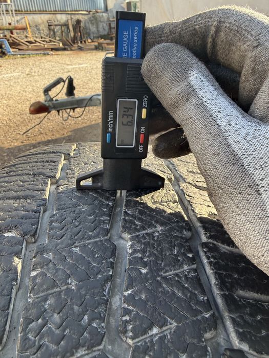 Anvelope iarna 235.65.16’c Michelin