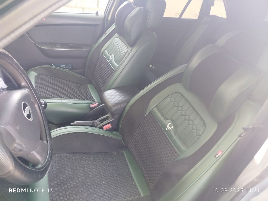 Нексия сонс гибрид  1.5.   люкс кондиционер 2015/2016