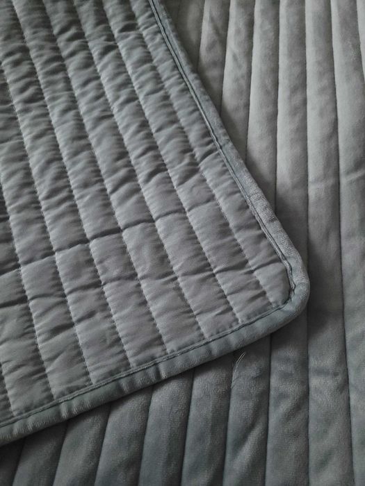 Cuvertura matlasata de pat 269x234cm