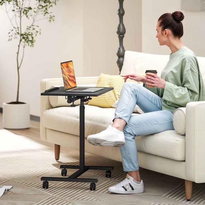 Măsuță pentru Laptop de Canapea cu Roți Blocabile și Blat Inclinabil
