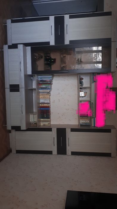 Стенка-горка в гостинную