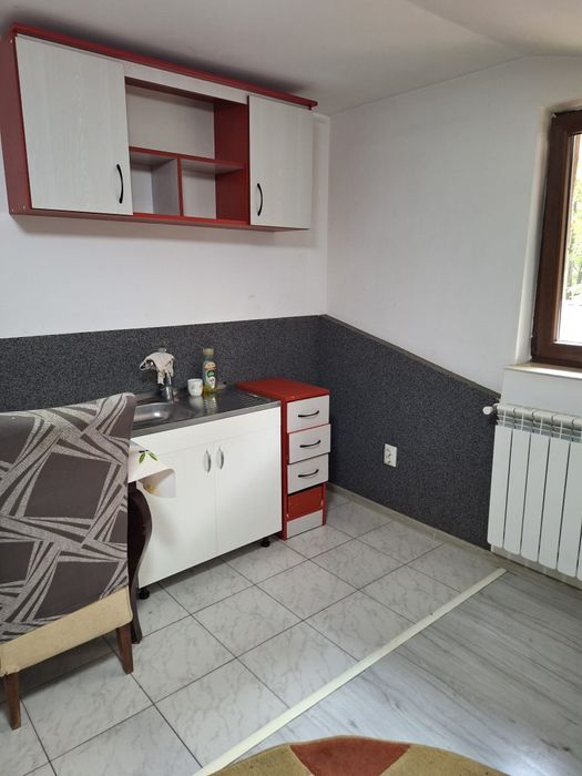 Închiriez garsonieră confort1