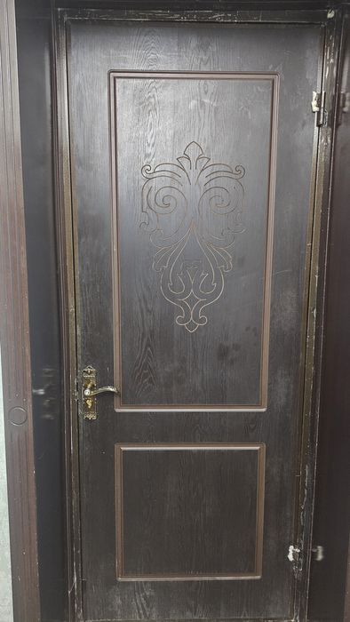 Дверь железный продаётся