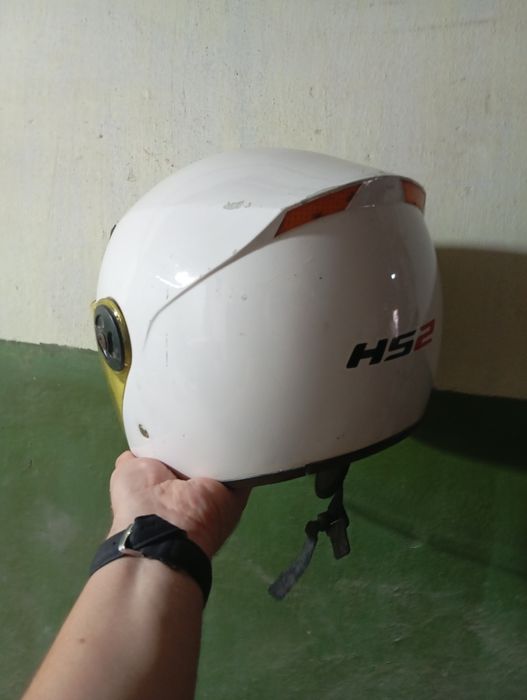 Продам шлем для мотоцикла или скутера не дорого
