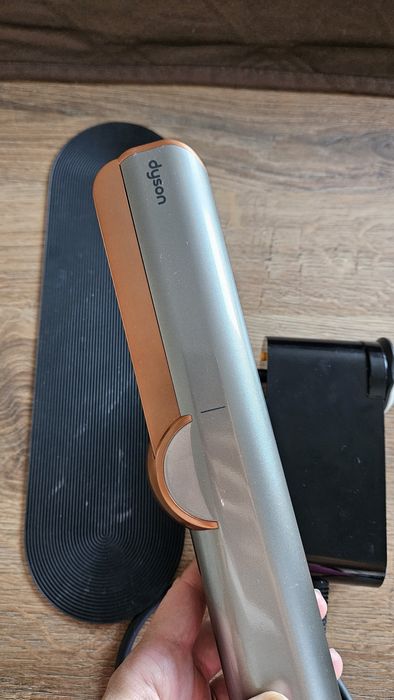 Оригинальный Dyson Airstrait