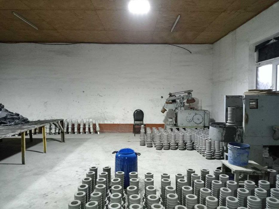 Yu  Продаётся производственная база 59 соток в Алмалыке