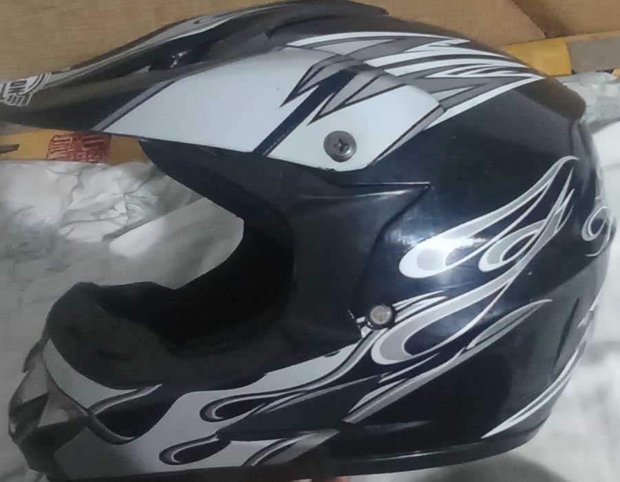 Прадам шлем торг имеится