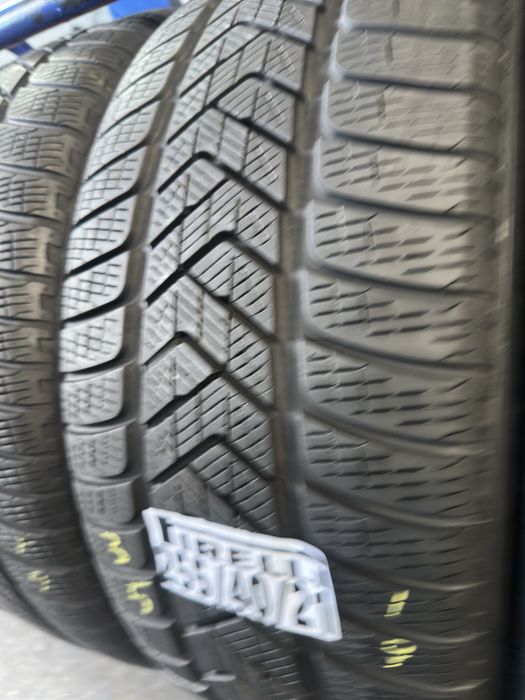 255/40/21 pirelli M+S