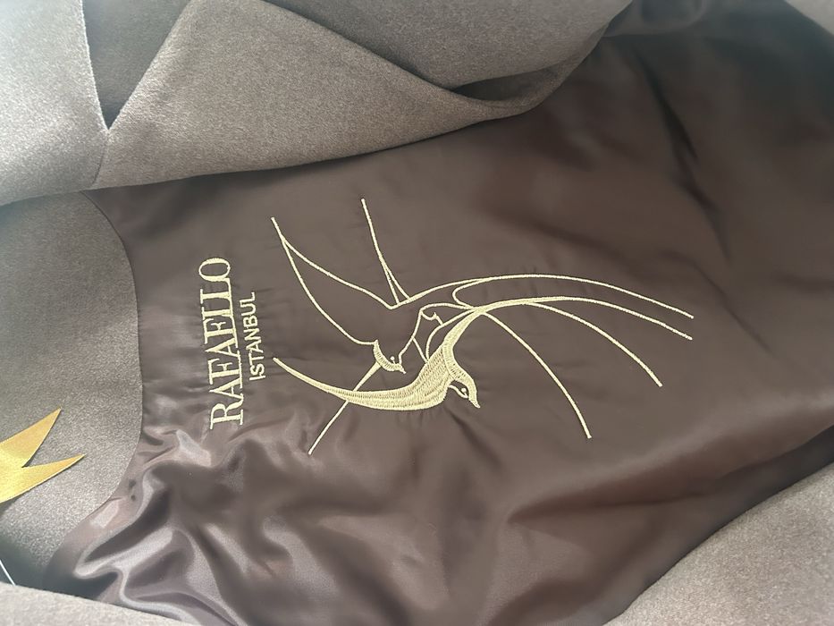 Пальто Rafaello.