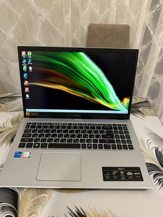 Acer Aspire 3 Intel iRIS