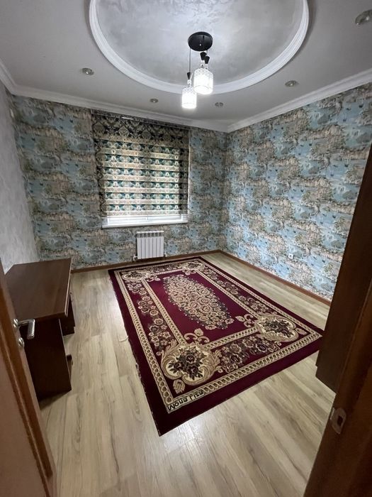 Toshkent shahri Mirzo Ulug'bek tumanidagi 4 xonali uy sotiladi