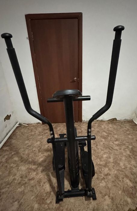 Тренажёрный велосипед