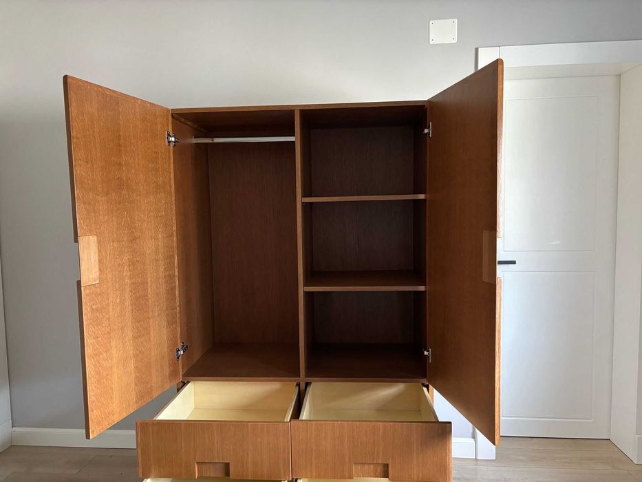 Sifonier/dulap cu usi lemn masiv lucrat manual