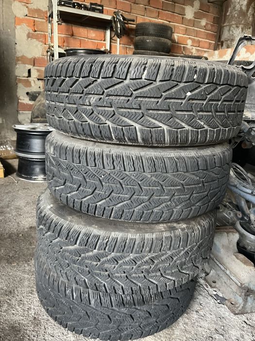 Комплект джанти и зимни гуми 16 цола за Сеат 205.55.16