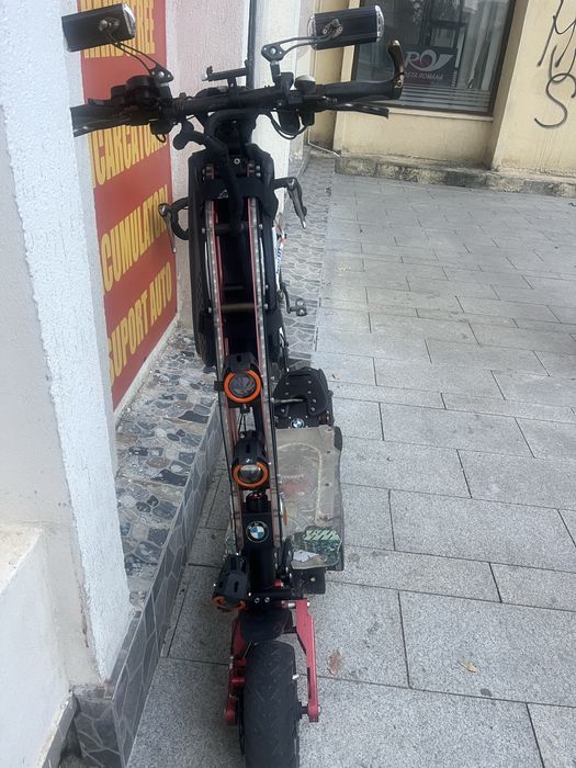 Trotineta electrica BMW 2 motoare