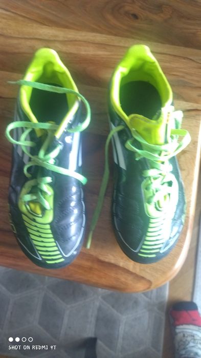 Футболни обувки Адидас