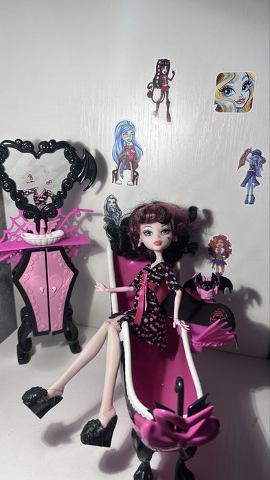 Монстр хай Monster high Дракулаура