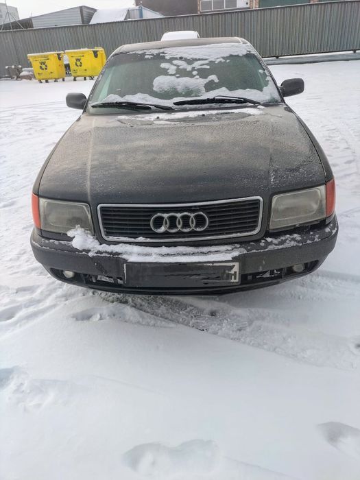 Продам машину ауди 100