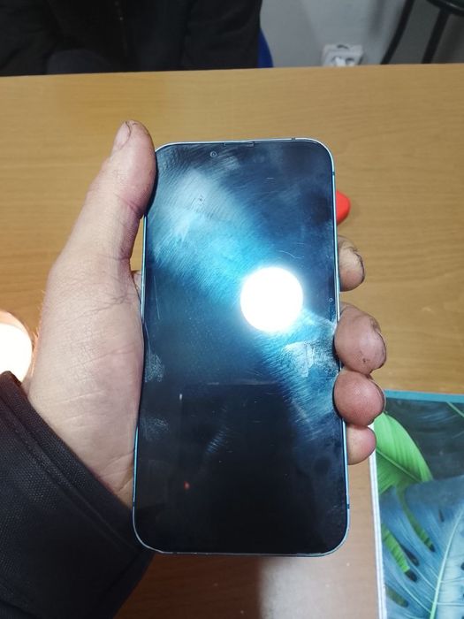 Обменяю айфон 13