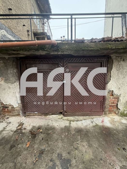 Дава се под наем Гараж / Паркомясто в София, Медицинска академия - 20 кв.м за 149.43 € - Снимка #2