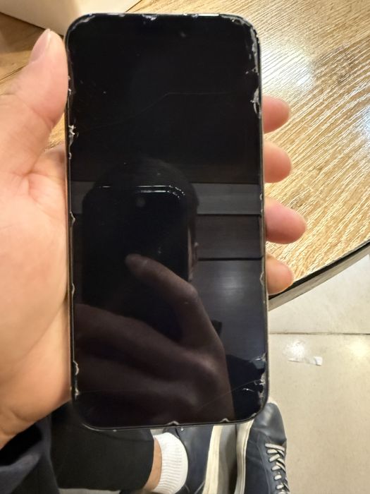 iphone 15 Pro в хорошем состояни срочно продам!!!