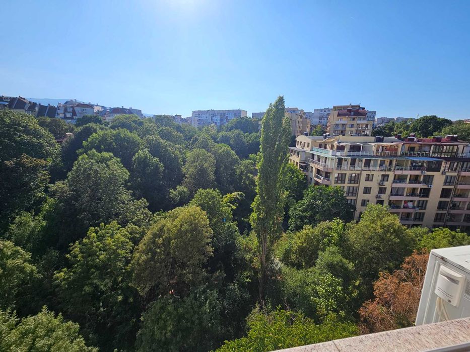 Тристаен апартамент