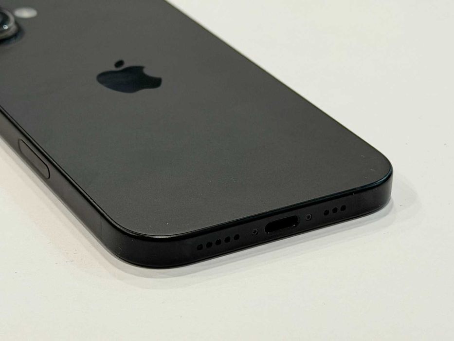 Apple iPhone 16 128GB- 94% Battery Health