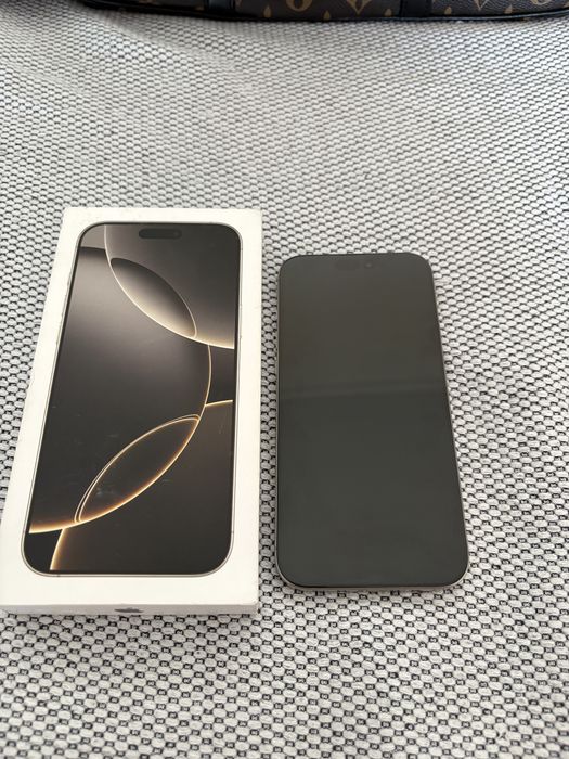 Iphone 16 pro max 256 gb  titanium