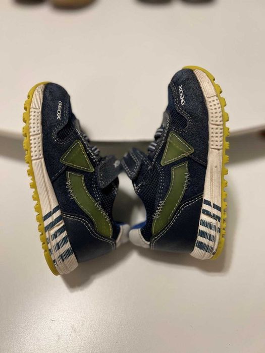 Vand incaltaminte sport GEOX marimea 22