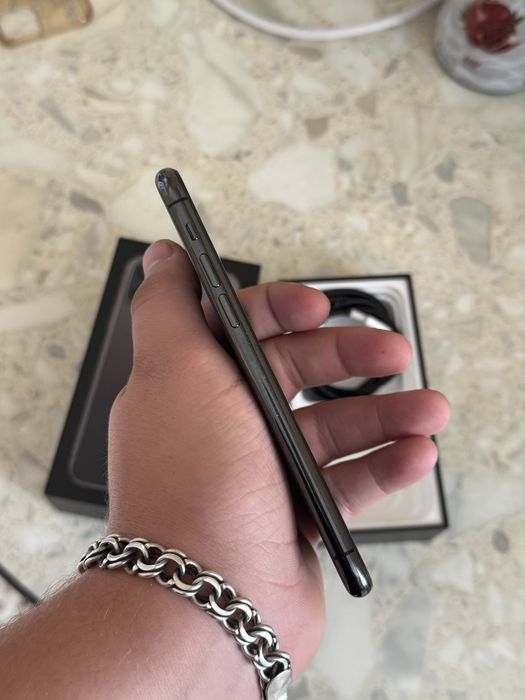 Айфон,IPhone 11 Pro с коробкой